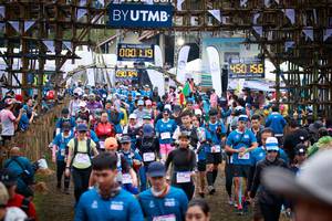 BIB: 090
                            <button type="button" onclick="openModal(13431294)" class="btn btn-primary btn-sm float-right btn-popup" data-toggle="modal" data-target=".modal-high-quality">
                        <i class="fas fa-shopping-cart"></i> Add to Cart
                    </button>
                                            <button type="button" onclick="isThisMe(13431294, true)" class="btn btn-success btn-sm float-right btn-popup btn-isme hidden" data-toggle="tooltip" data-placement="bottom" title="นี่คือรูปของคุณใช่ไหม คลิกที่นี่เพื่อเอาเข้าอัลบั้ม">
                        <i class="fas fa-plus"></i> Add to album
                    </button>
                    <button type="button" onclick="isThisMe(13431294, false)" class="btn btn-warning btn-sm float-right btn-popup btn-isnotme hidden">
                        <i class="fas fa-ban"></i> Remove from album
                    </button>